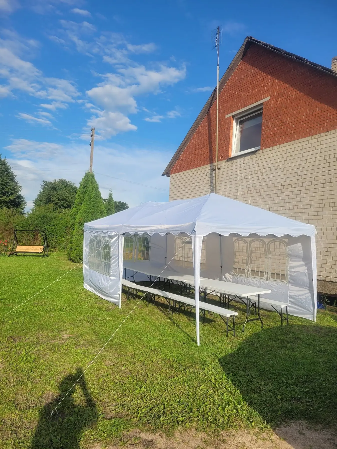 Renginių palapinė kieme
